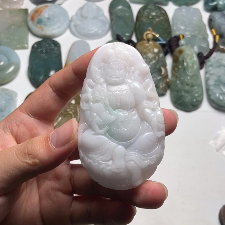 翡翠未镶嵌颈饰黄财35