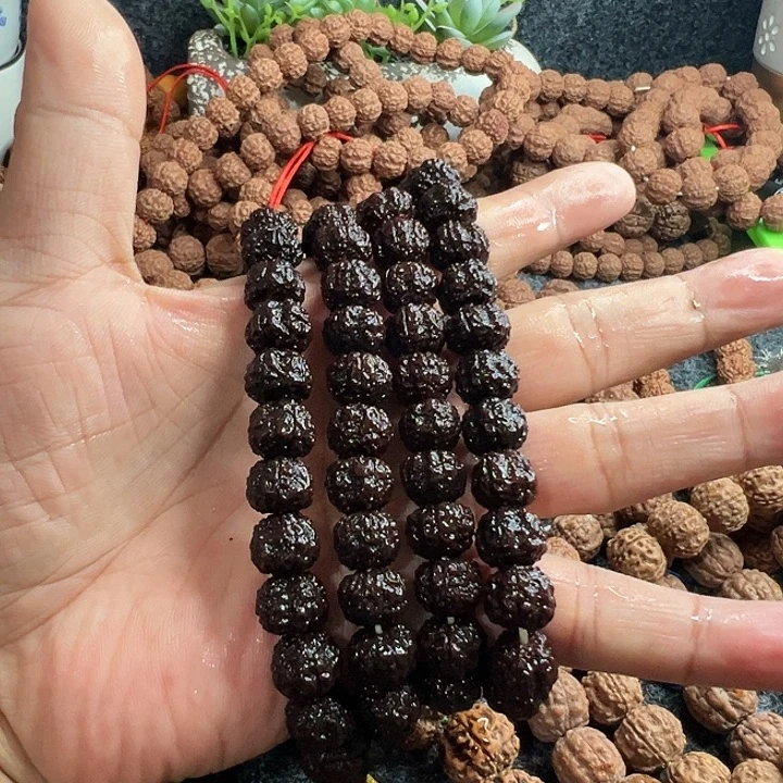 J***&金刚菩提手串紫红皮平细脖挂