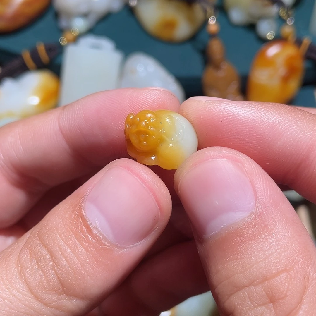 和田玉挂件未镶嵌