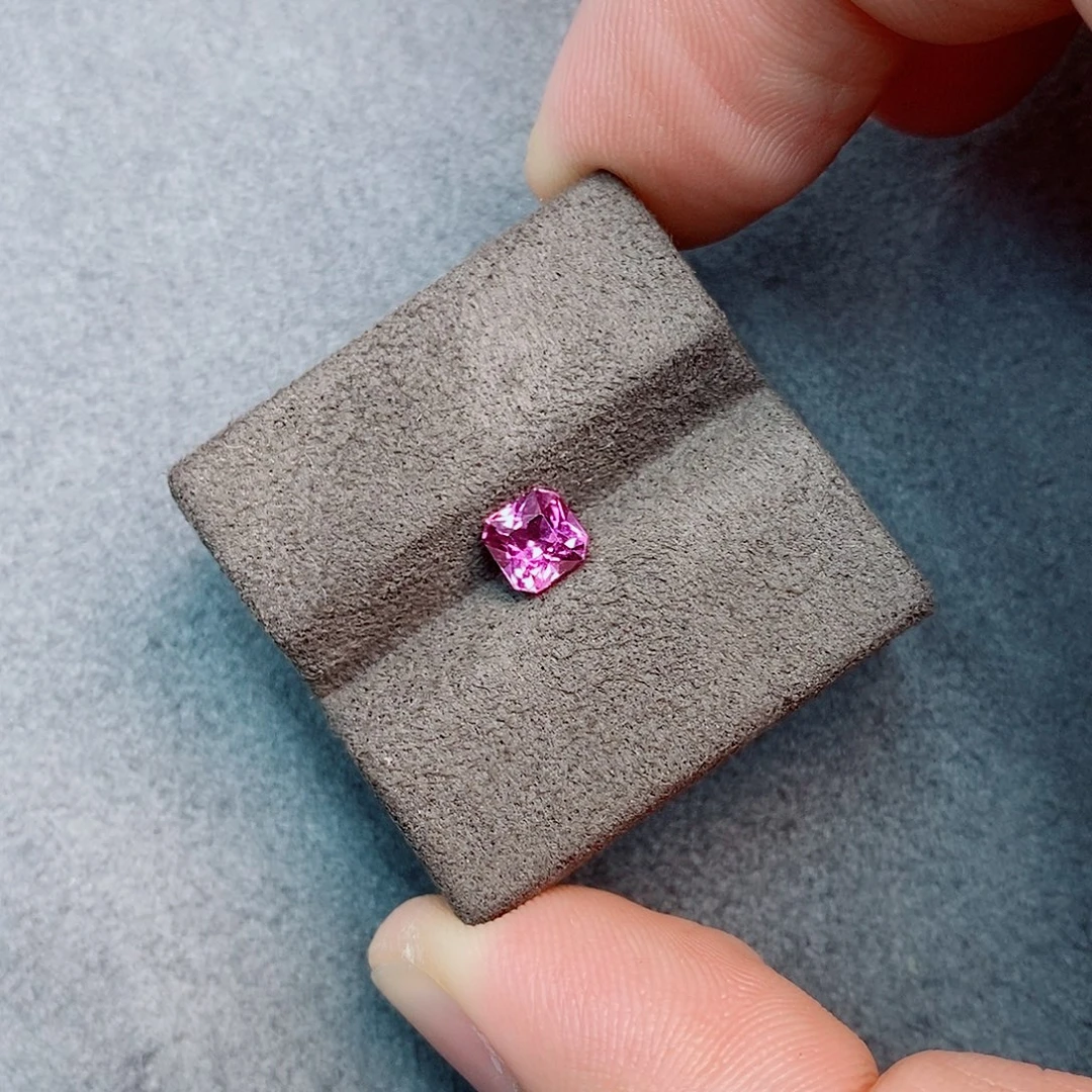 彩色蓝宝石裸石1.1ct 无烧薰衣草