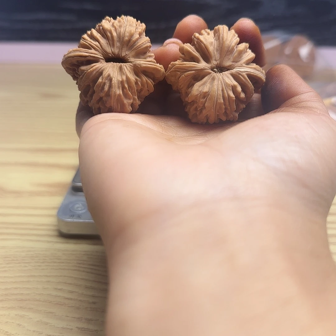 达***达吊坠桃核核桃核桃