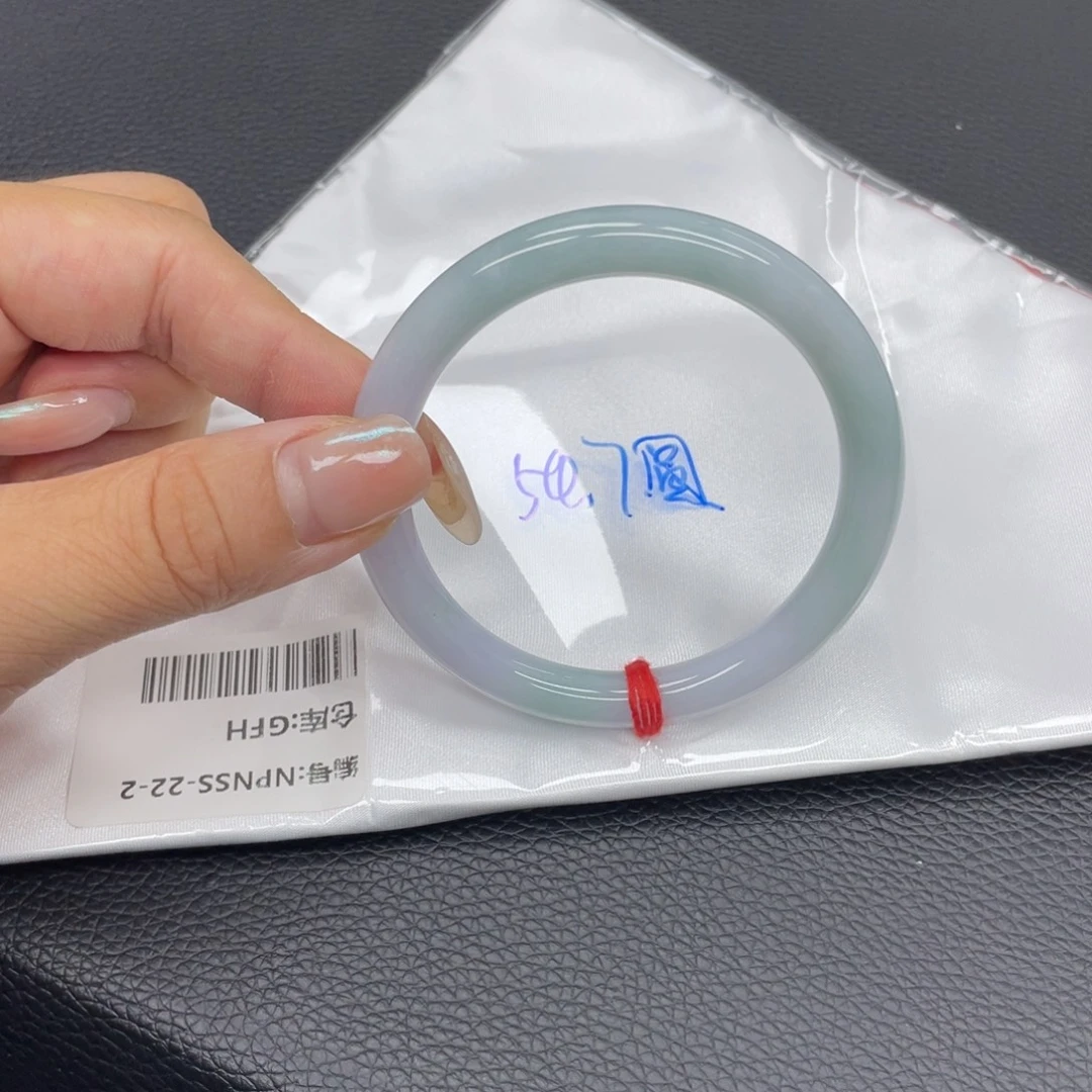 翡翠未镶嵌手镯翡翠手镯