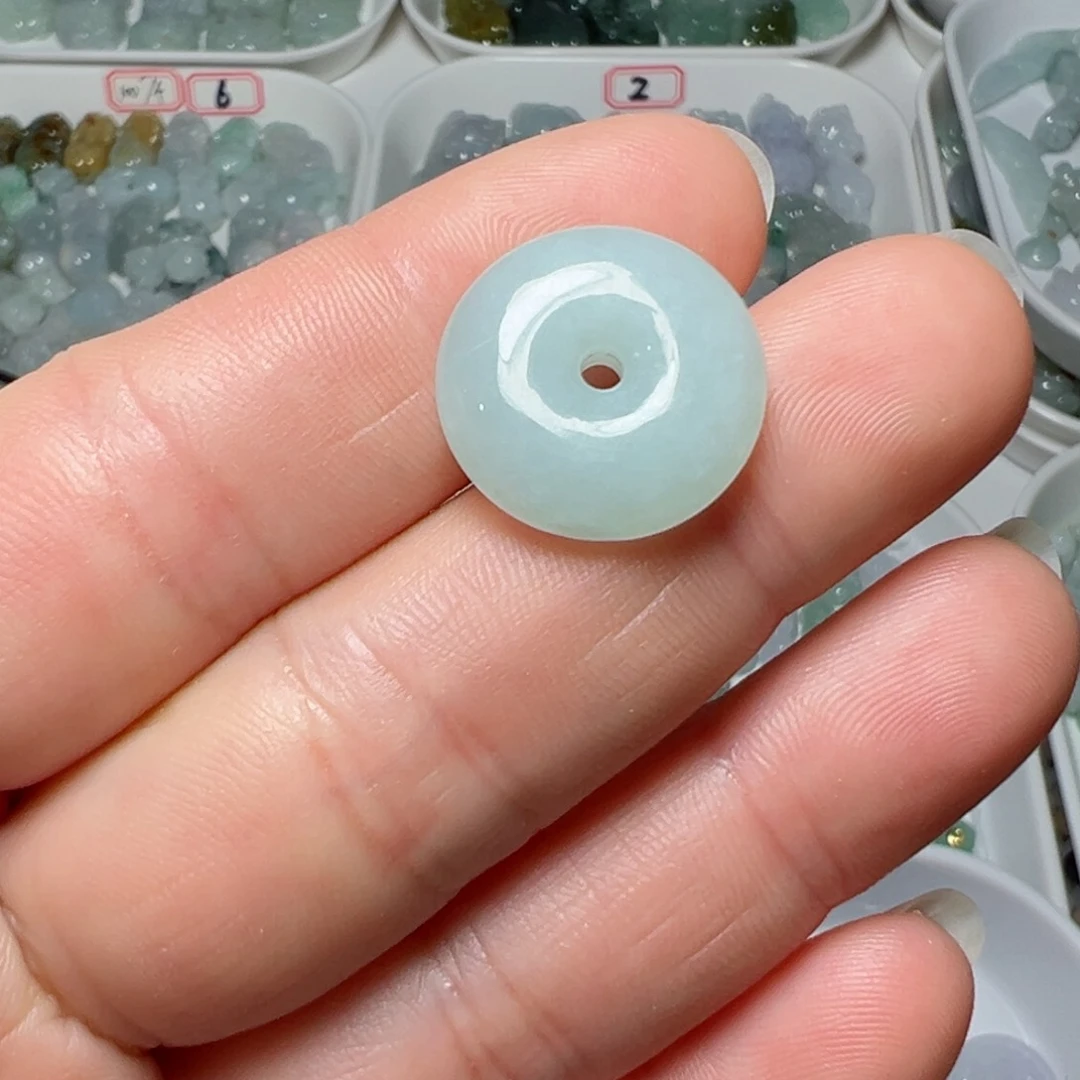 翡翠颈饰未镶嵌小*平安扣一个19.5*5.8