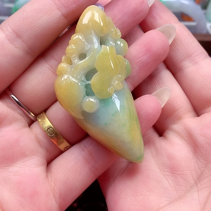 翡翠未镶嵌颈饰翡翠