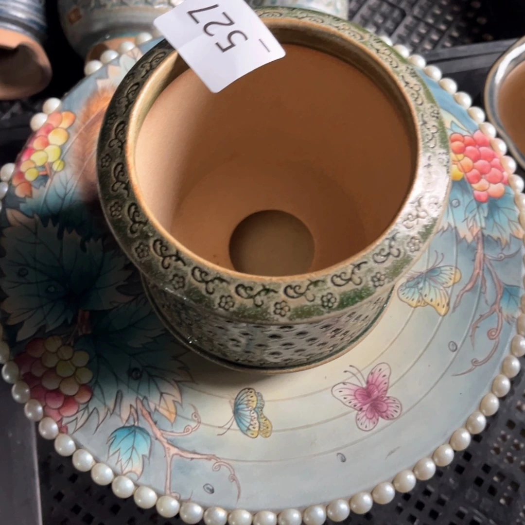 红陶戴**?527花盆1个