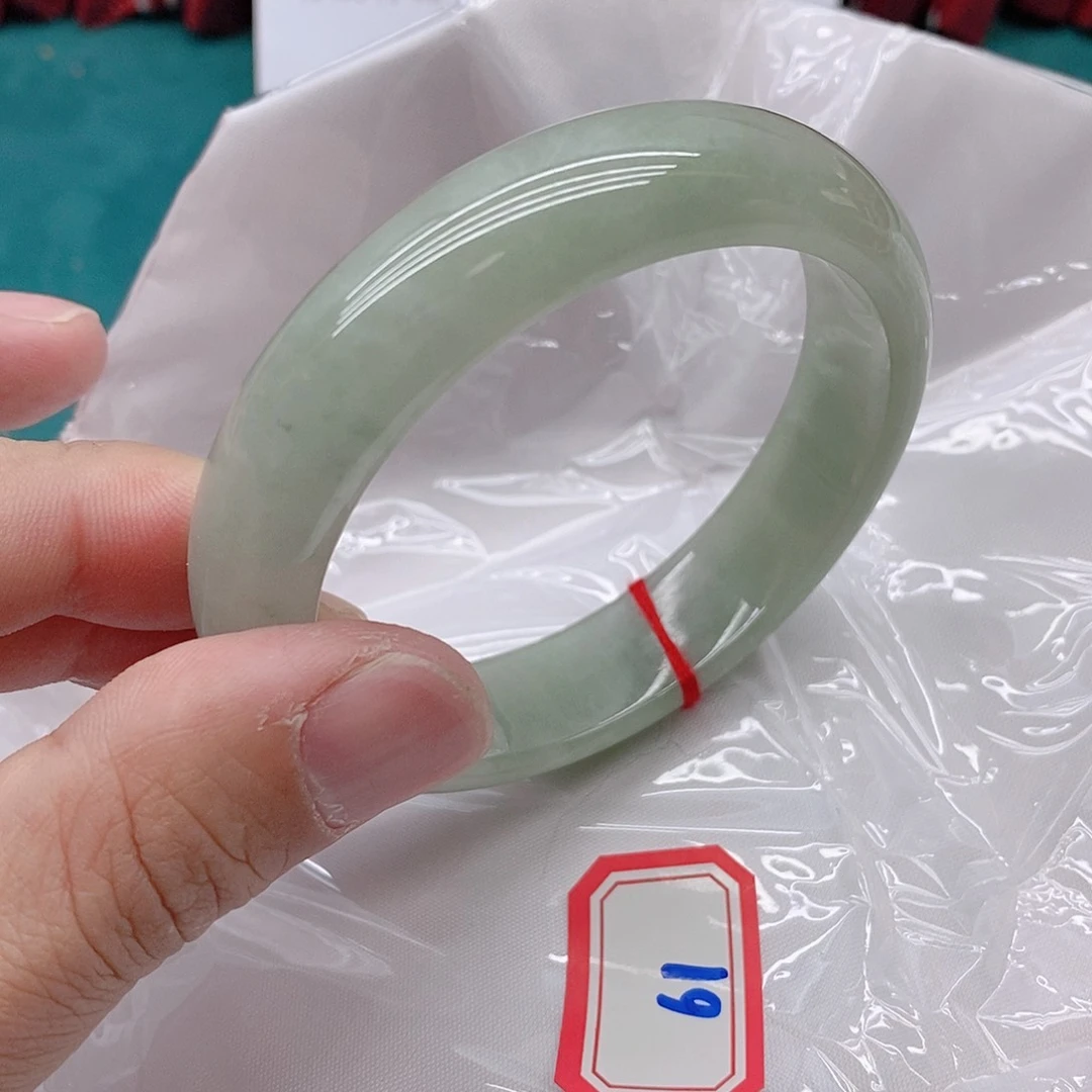 翡翠手镯未镶嵌Y***e6111111111