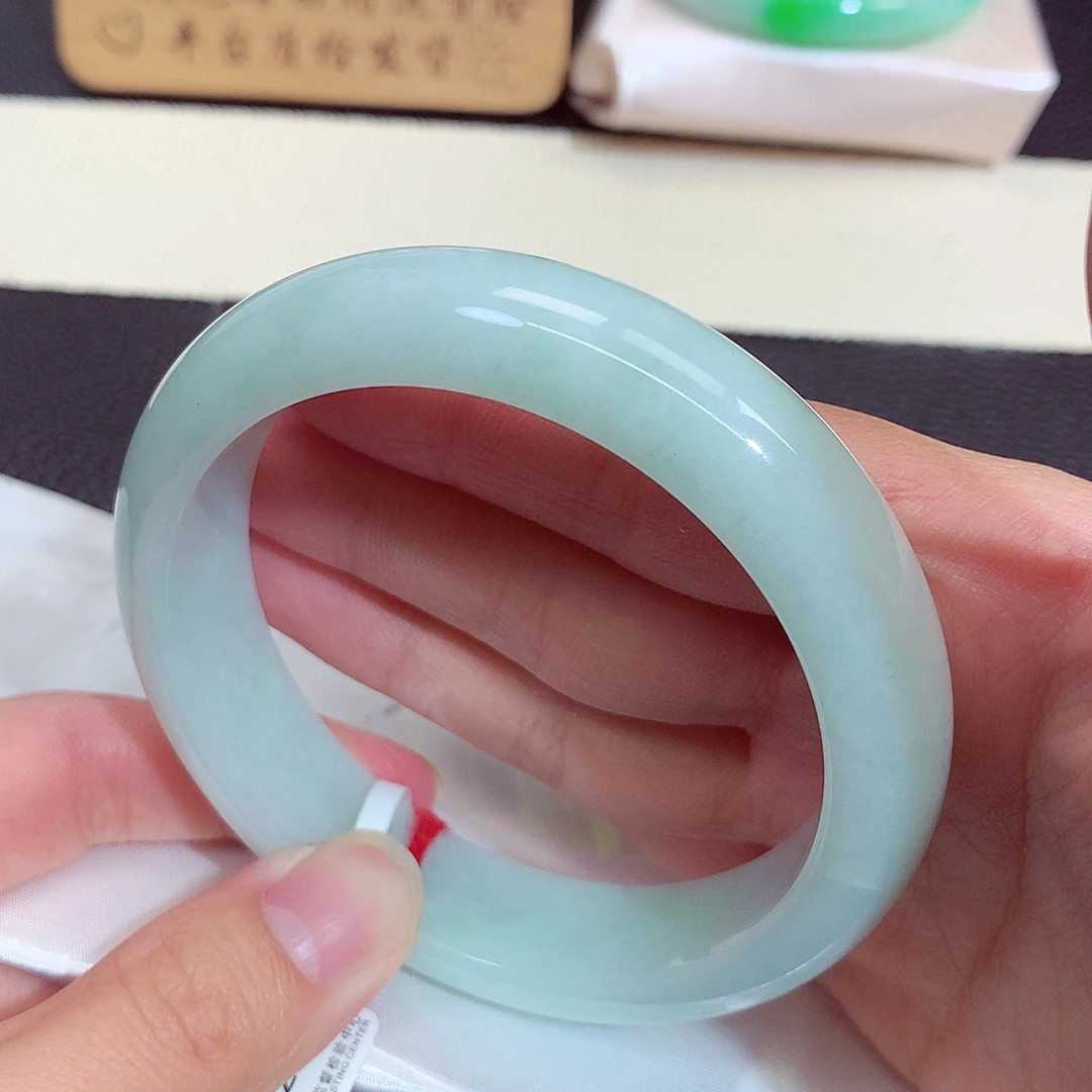 未镶嵌手镯翡翠423