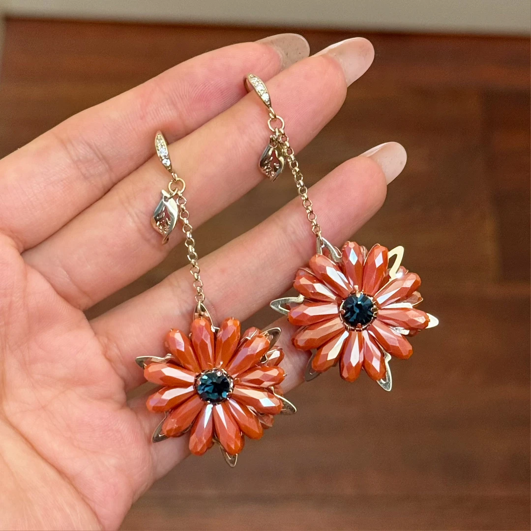 铜合金合成锆石耳饰 E0185 东大门手工雏菊花朵流苏耳环