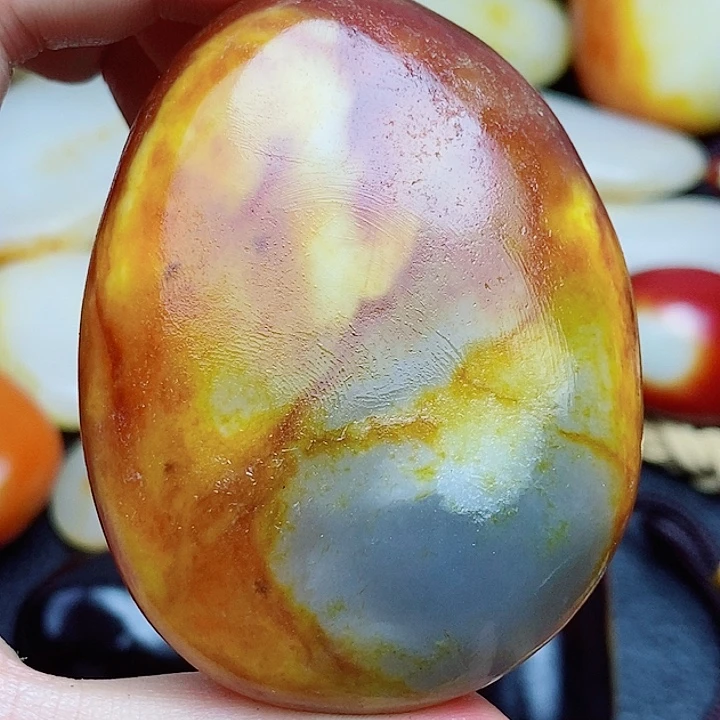 和田玉未镶嵌珠宝半成品