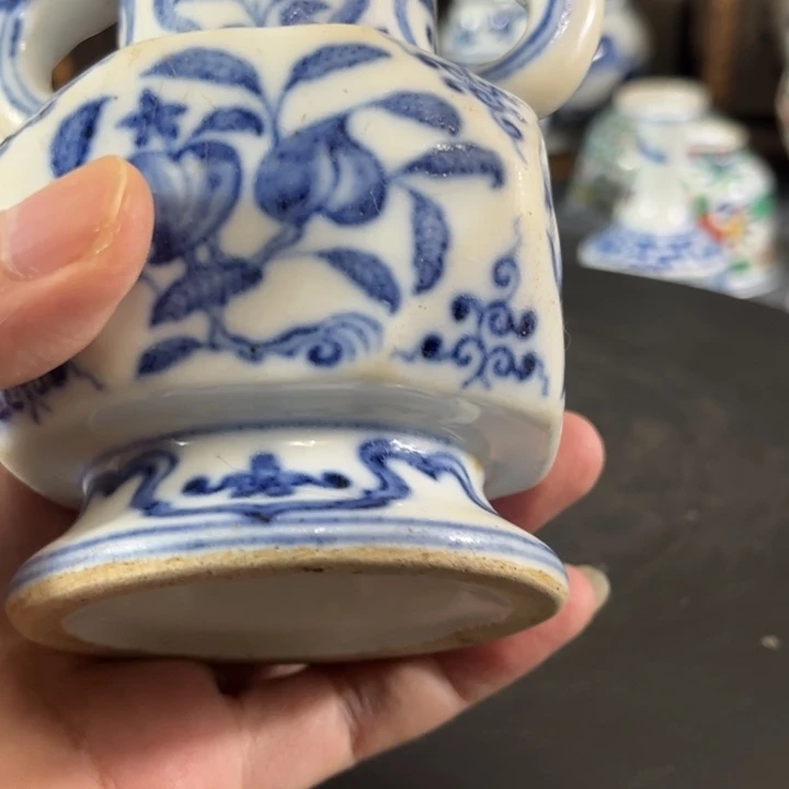静***心摆件一个青花的小瓶子