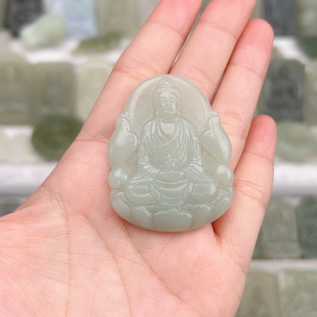 颈饰未镶嵌和田玉颜*