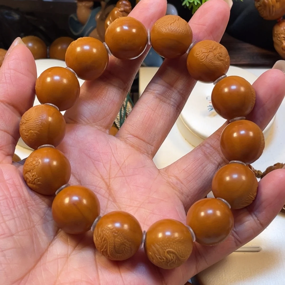 z***D正圆光珠龙橄榄核手串