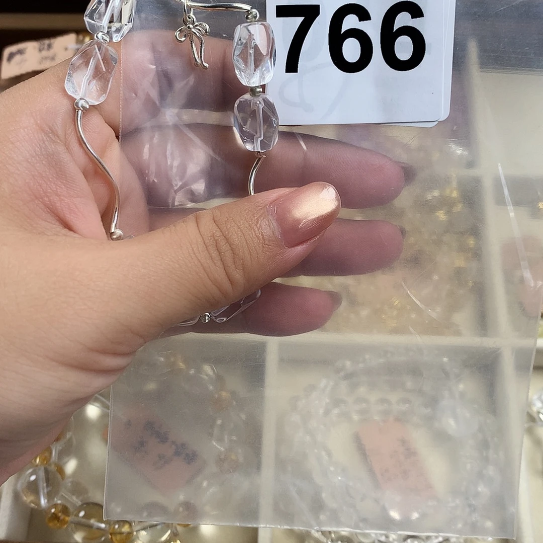 荔***莓颈饰未镶嵌和田玉766