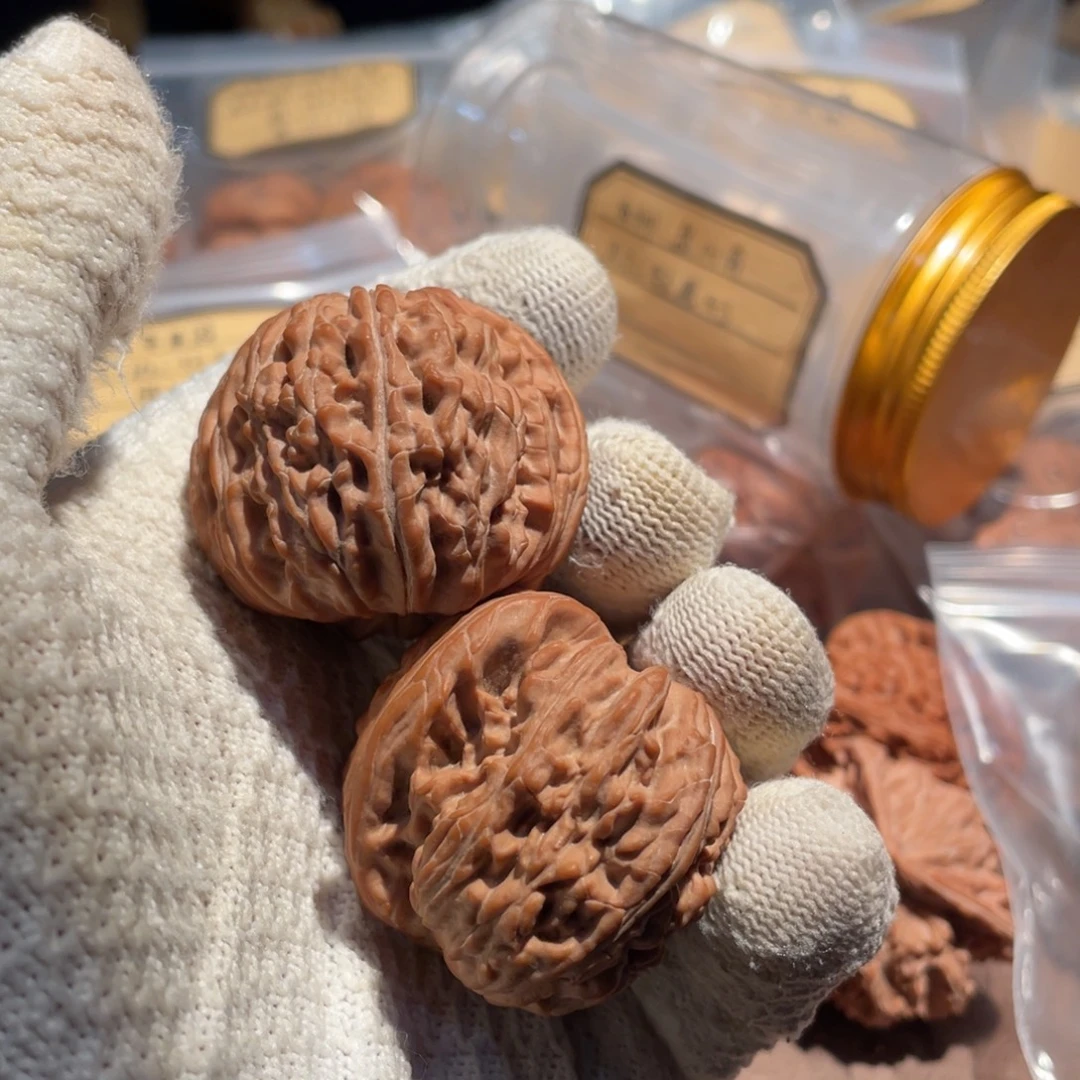 要***乐把件文玩核桃43球白