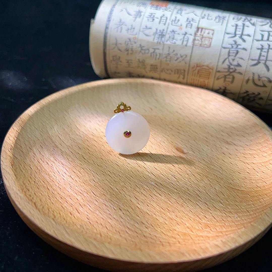 天然和田玉平安扣18k吊坠 （多样性发货）
