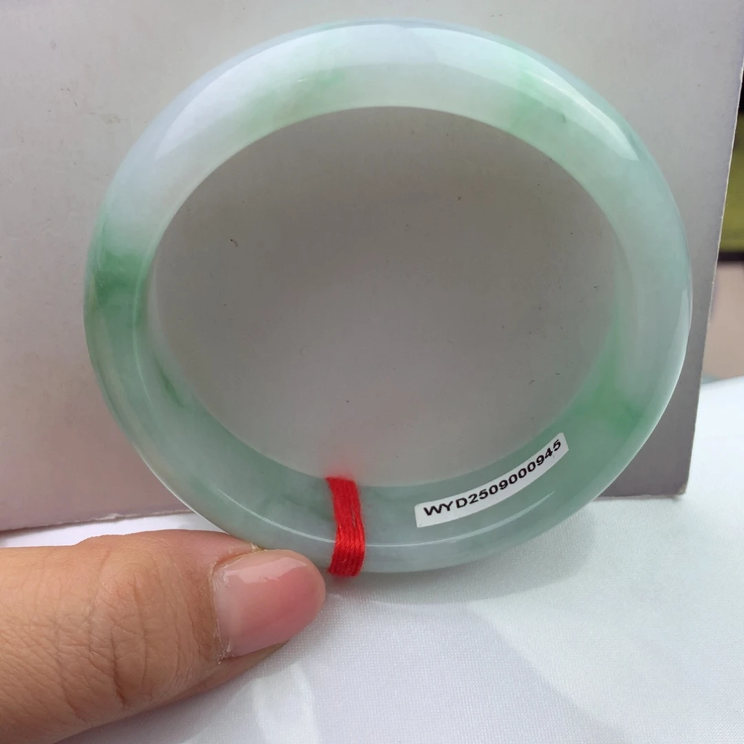 未镶嵌手镯翡翠纯天然