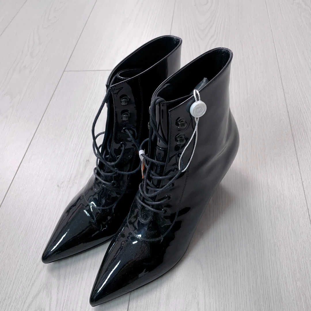 95新 YSL/圣罗兰 低帮漆皮靴37码/250516DJHCB08