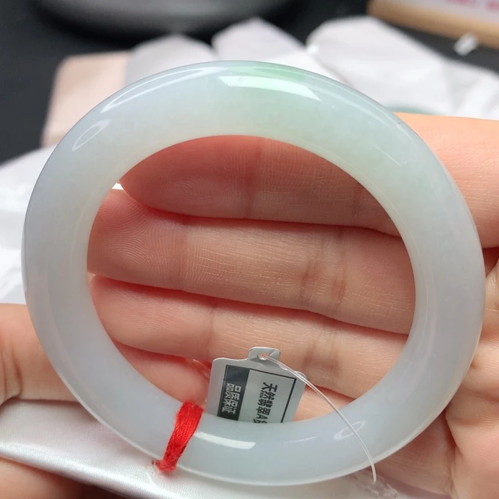 翡翠手镯未镶嵌57575858