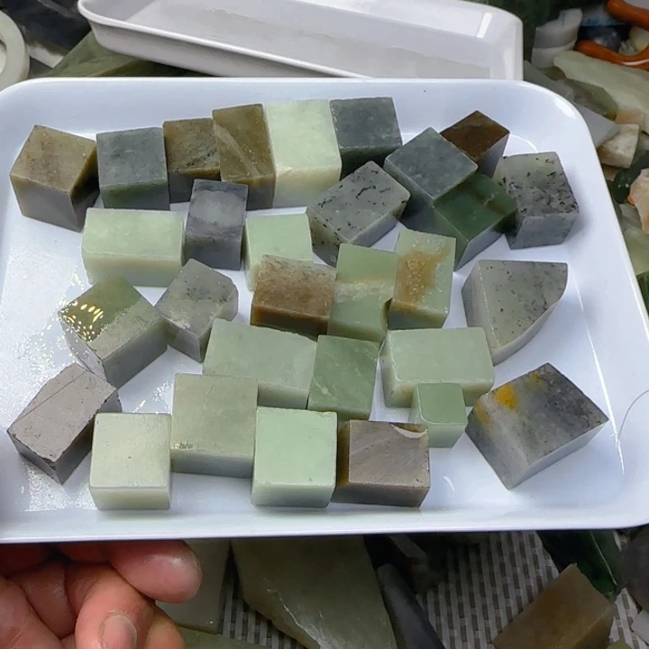 未镶嵌和田玉珠宝半成品
