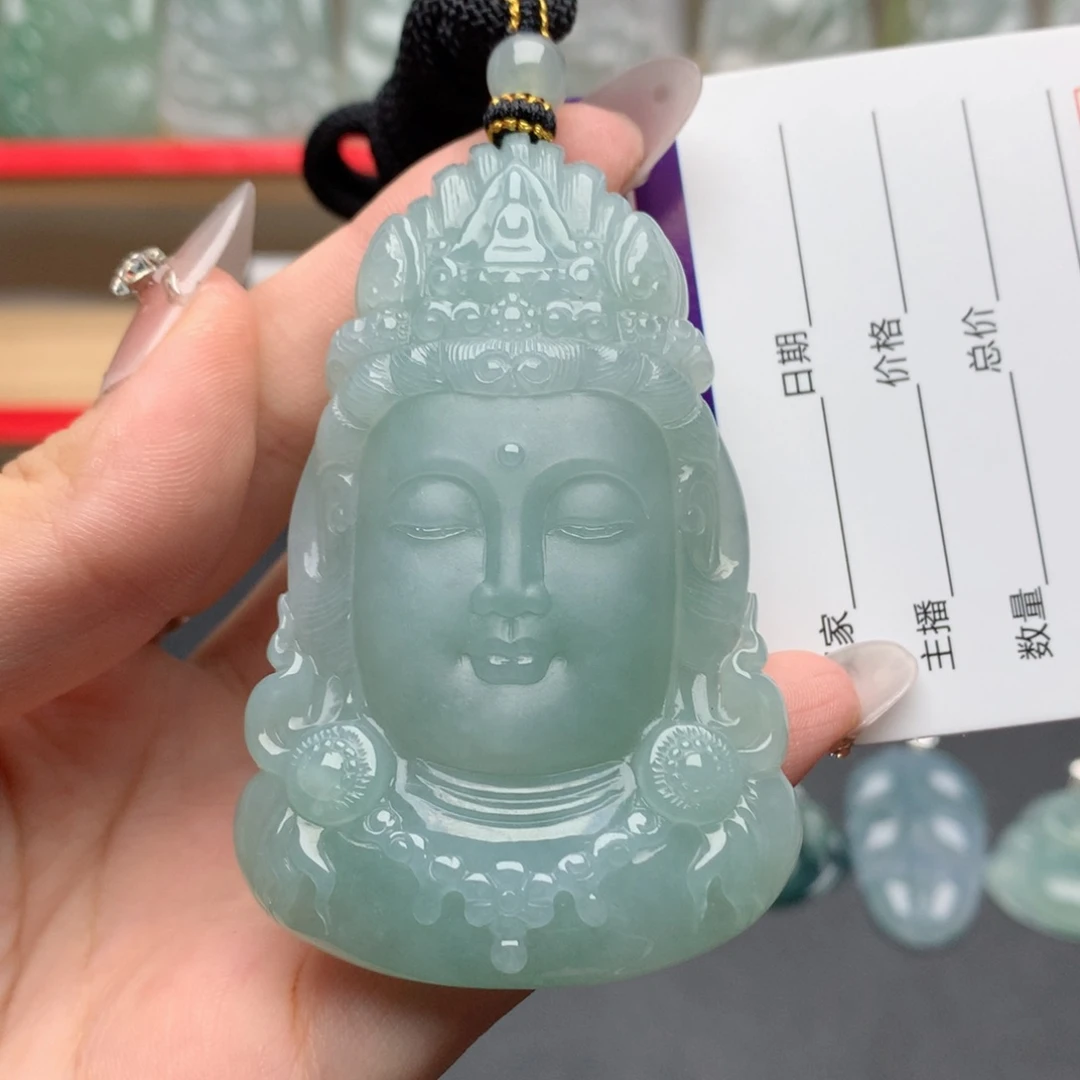 翡翠未镶嵌颈饰佛公天下