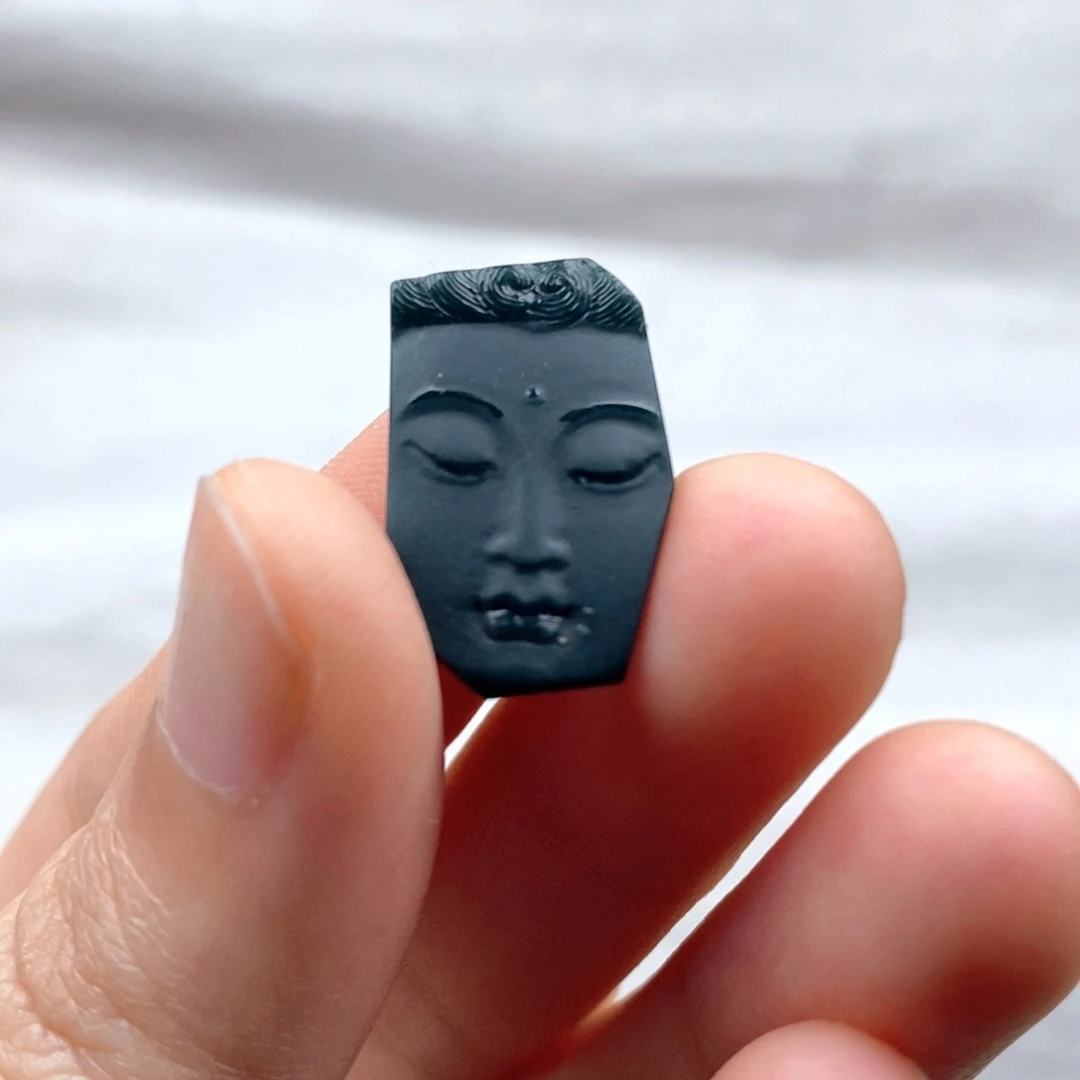 颈饰未镶嵌翡翠佛头