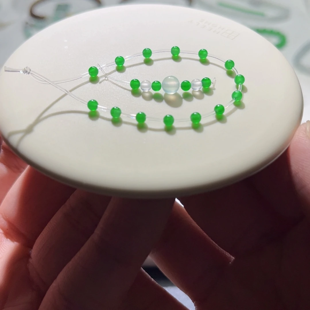 散珠翡翠裸石多样性发一颗3mm