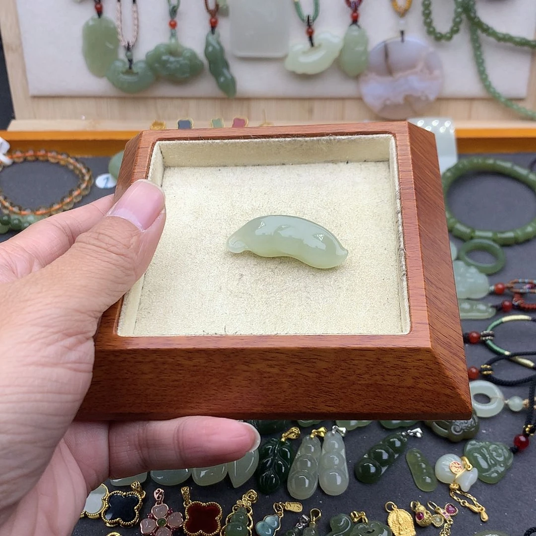 和田玉吊坠(不含链)未镶嵌