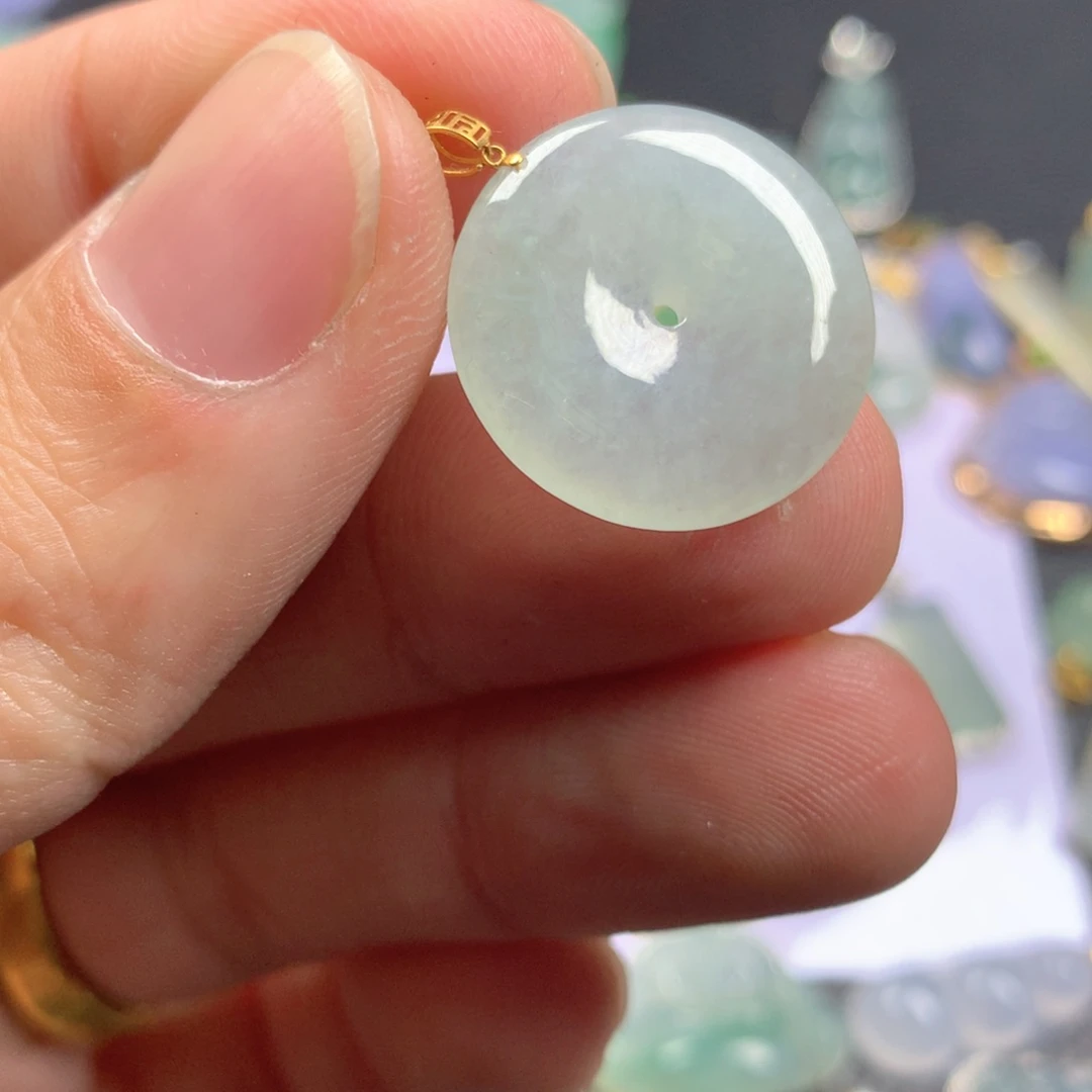 【闪购商品】翡翠颈饰18K金镶嵌翡翠