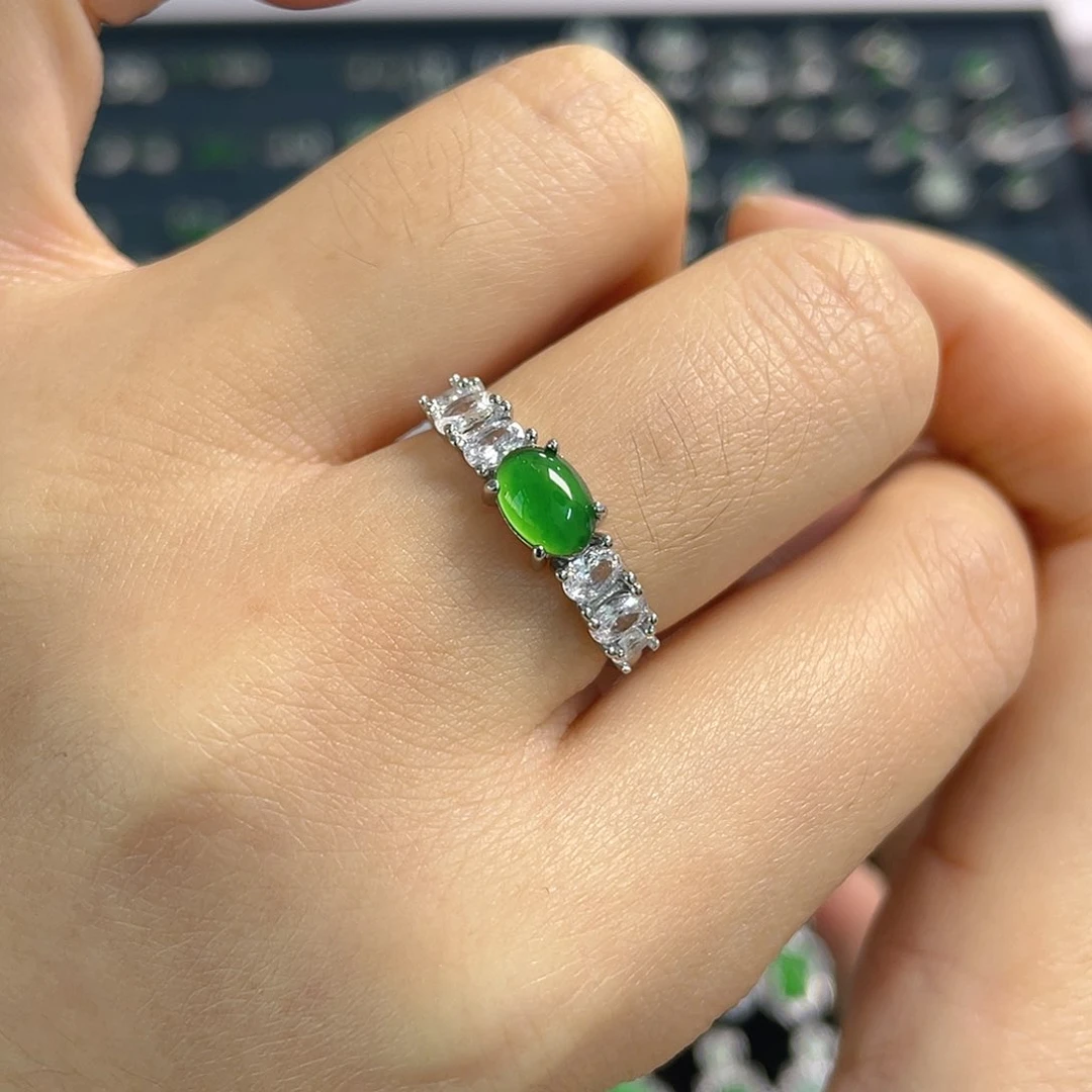 未镶嵌戒指翡翠戒指