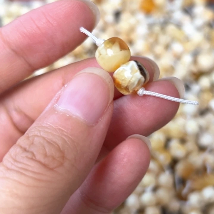 裸石蜜蜡未镶嵌9mm一对