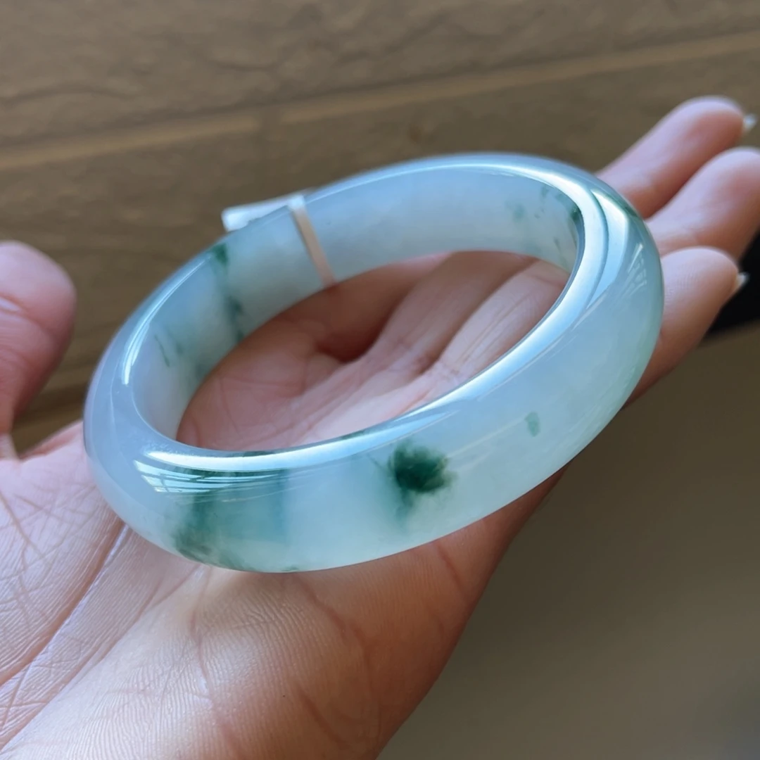 翡翠手镯未镶嵌57.5圈三天鉴赏期