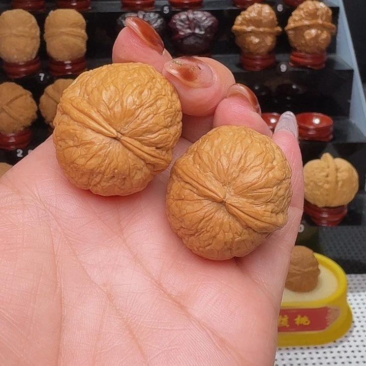文玩核桃把件蛇皮球32尺…………03号