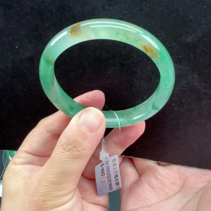 石英质玉手镯未镶嵌13-55/56