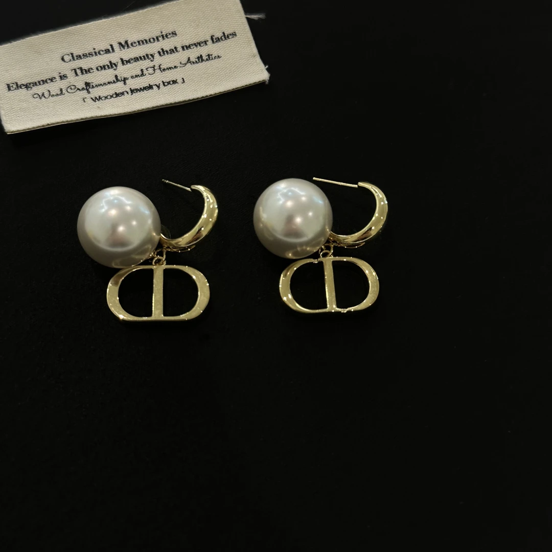 铜合金仿珍珠耳饰 气质千金大小姐猪鼻珠珠耳环390