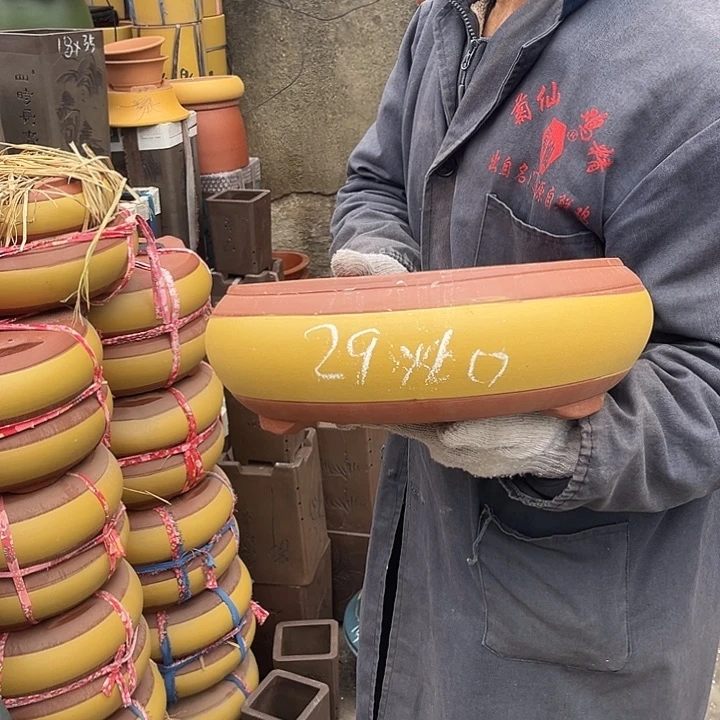 紫砂紫砂花盆和小