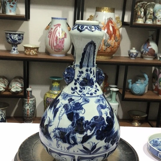 1博古架陶瓷摆件