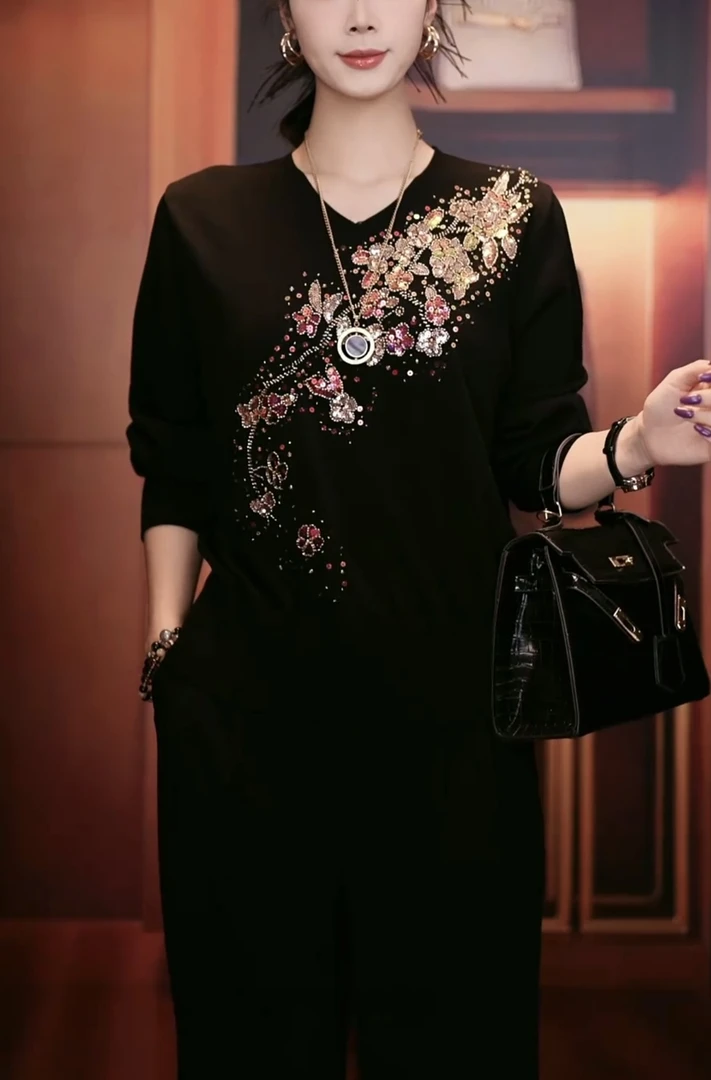 高定款烫钻妈妈装洋气羊毛针织衫女套头气质宽松百搭时尚毛衣1761