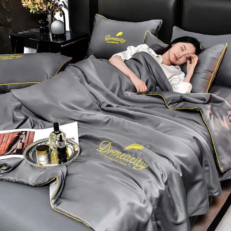 简约单件夏被男士空调被子床单四件套夏季耐脏纯色刺绣女士夏凉被