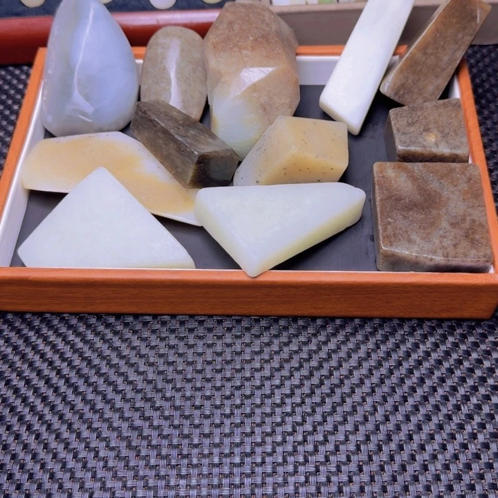 和田玉（糖玉）未镶嵌珠宝半成品