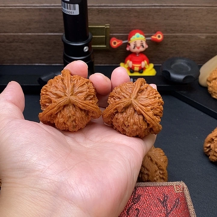 *****把件文玩核桃白奔