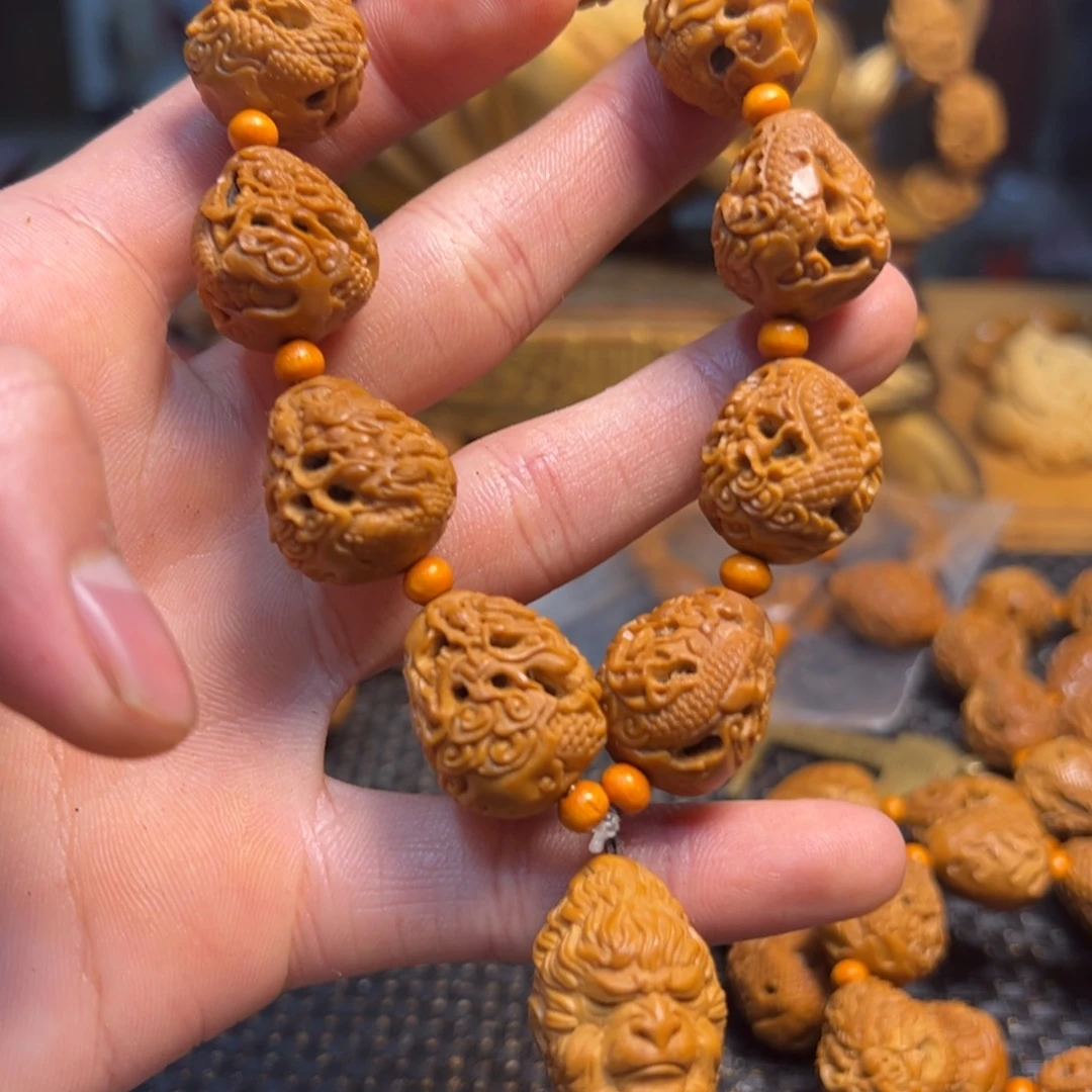 橄榄核手串/手链九龙献瑞