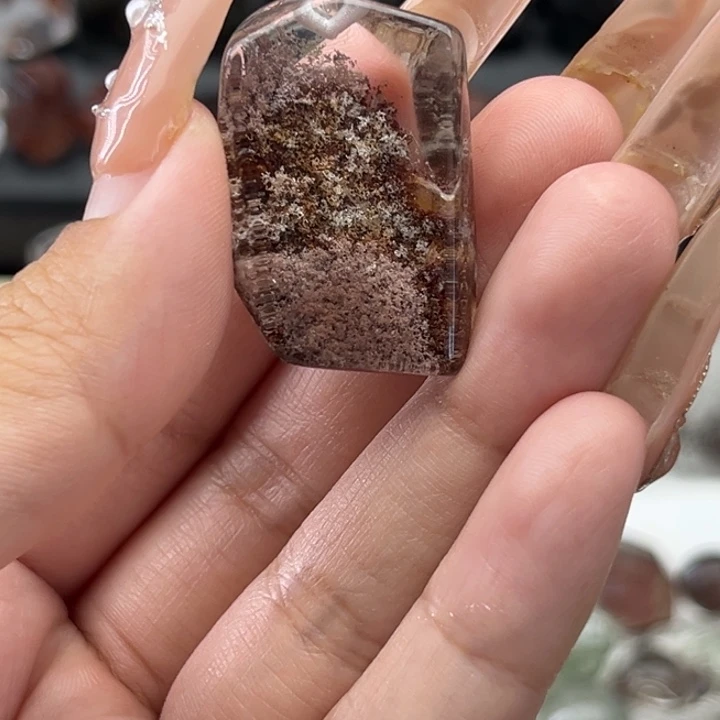 未镶嵌吊坠(赠链)水晶