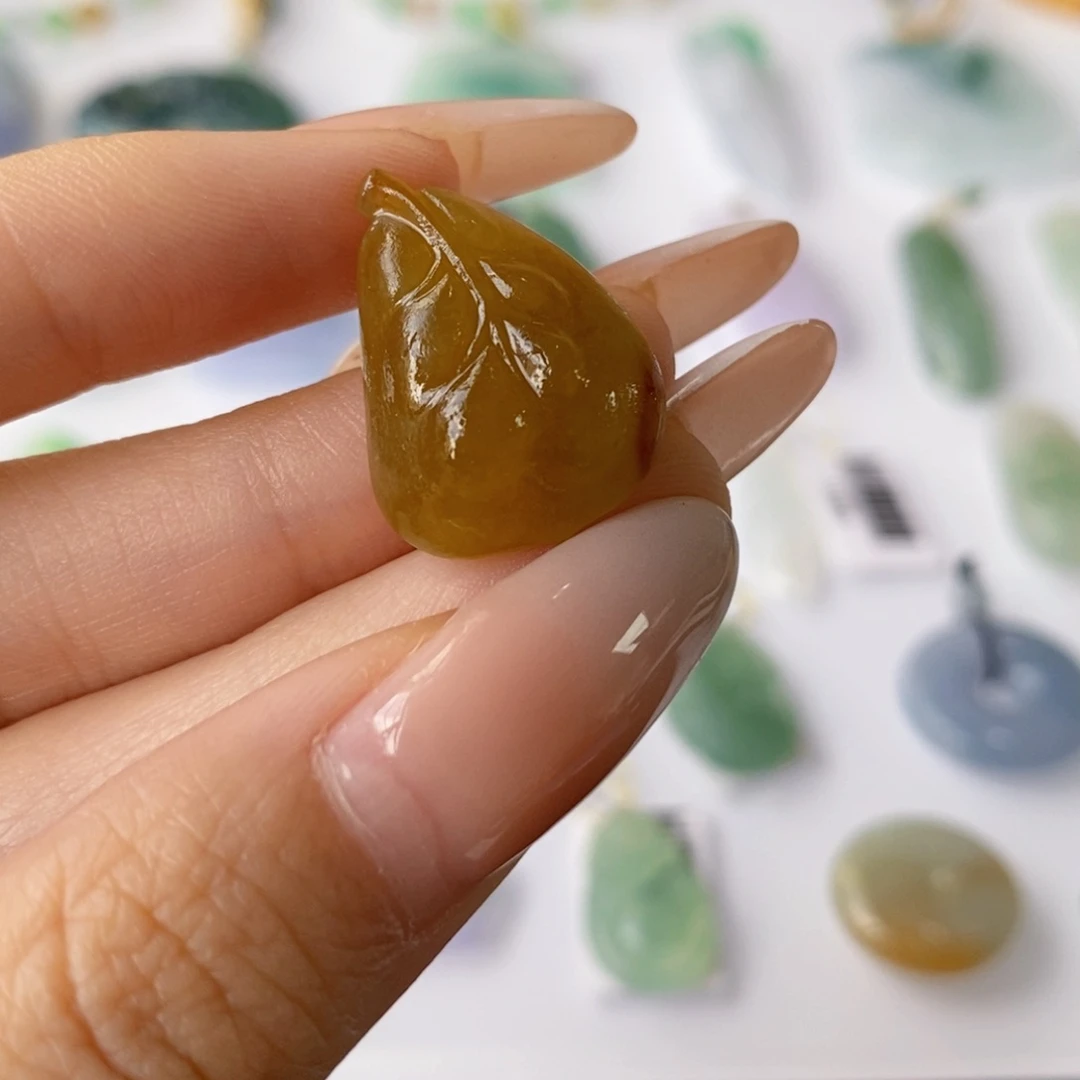 未镶嵌定制翡翠叶子