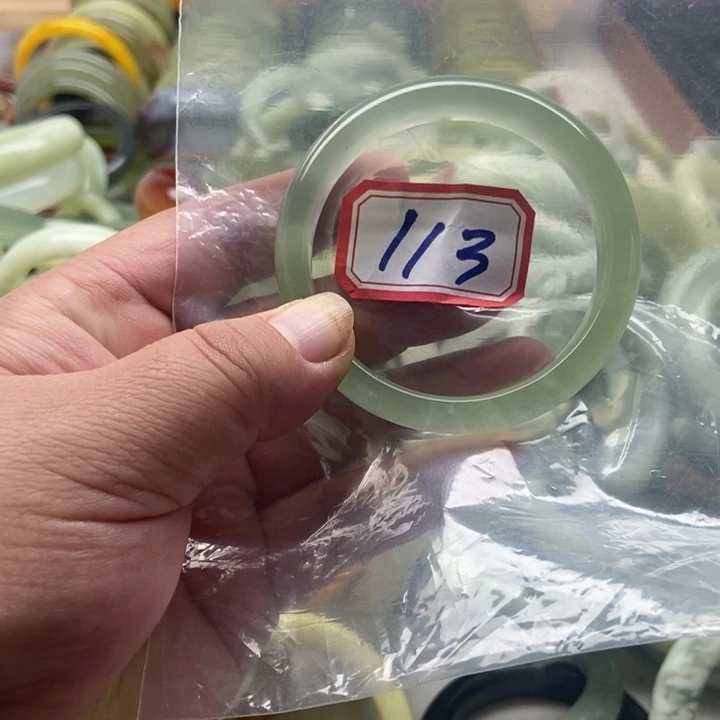 未镶嵌蛇纹石玉手镯