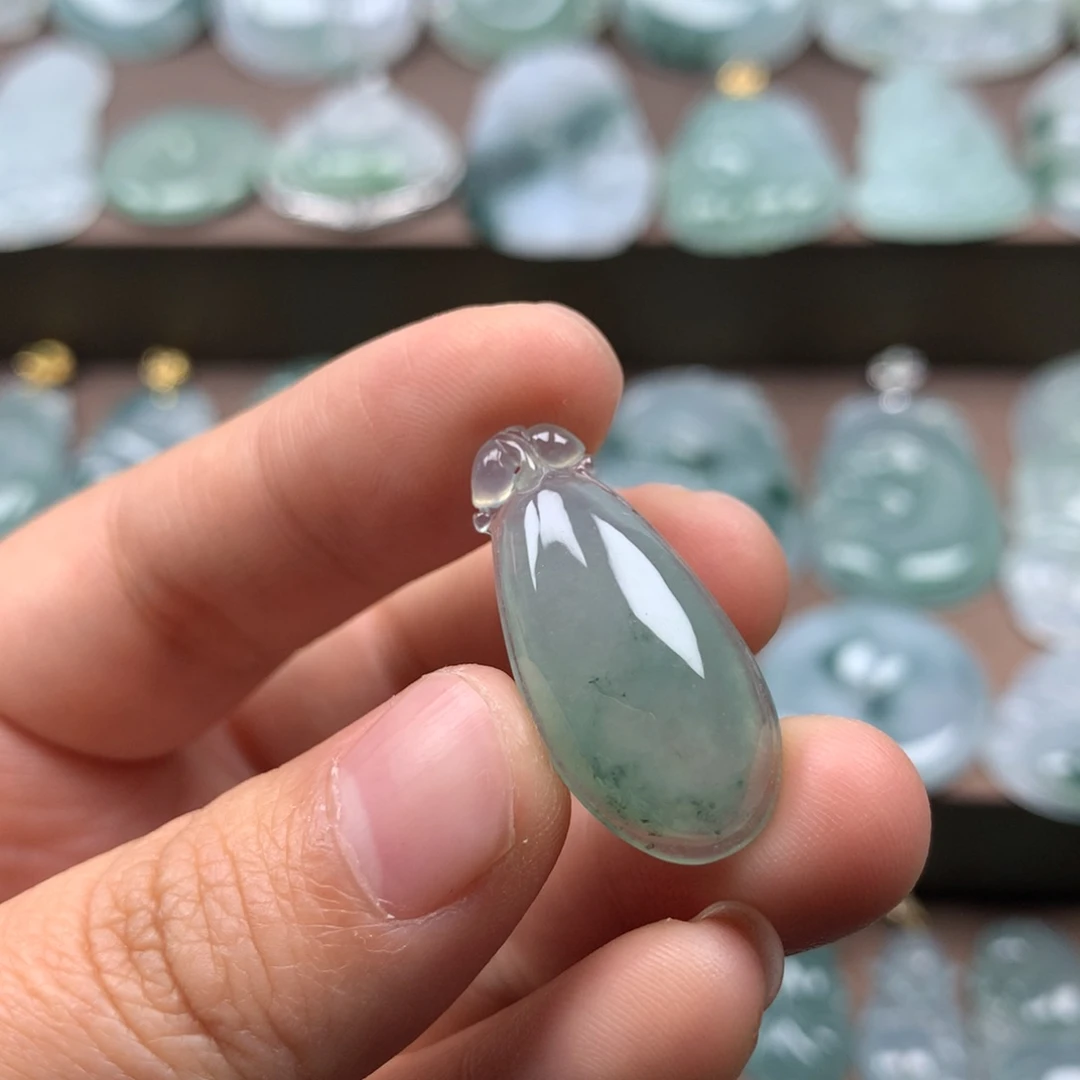颈饰未镶嵌翡翠天然翡翠