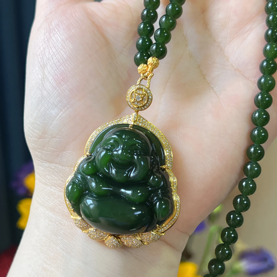 【玉缘汇】精品吊坠高货和田玉碧玉老坑帝王绿辣绿佛公裸石35mm