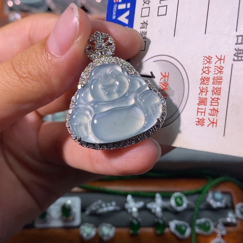 【闪购商品】翡翠未镶嵌颈饰