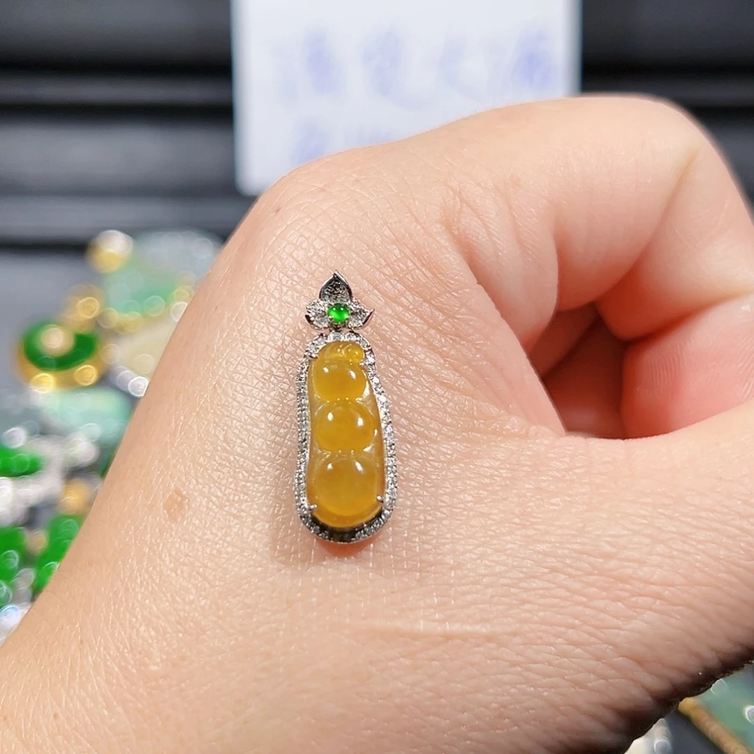 翡翠吊坠(不含链)18K金镶嵌