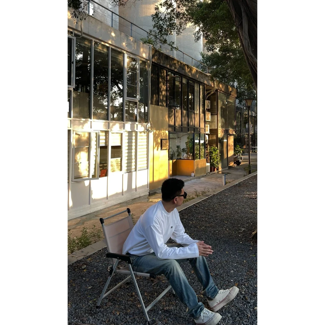 TKTHEKING/8305【【凯旋门净版简约长袖】圆领黑白日常T恤百搭
