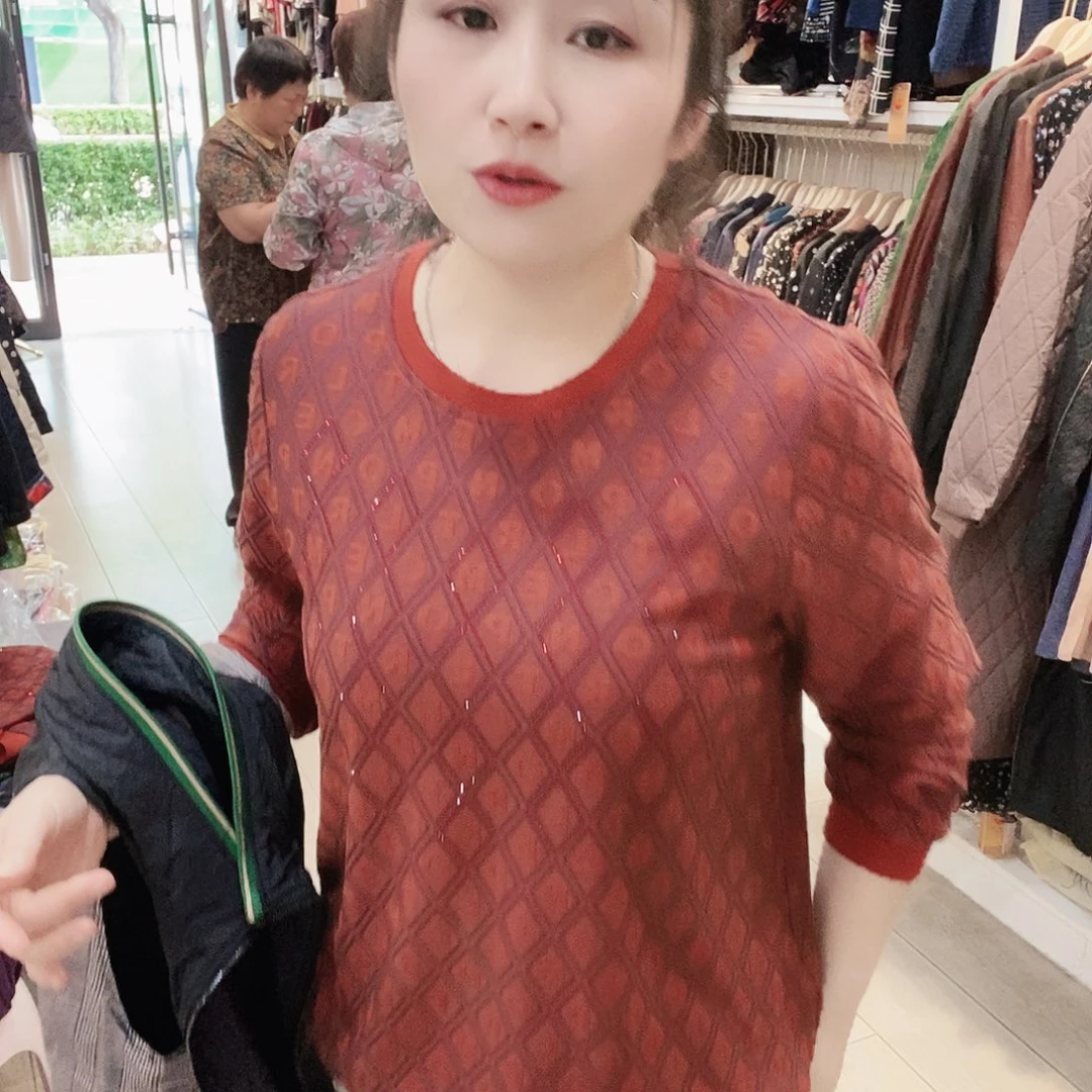 肥肥伊人精品上衣